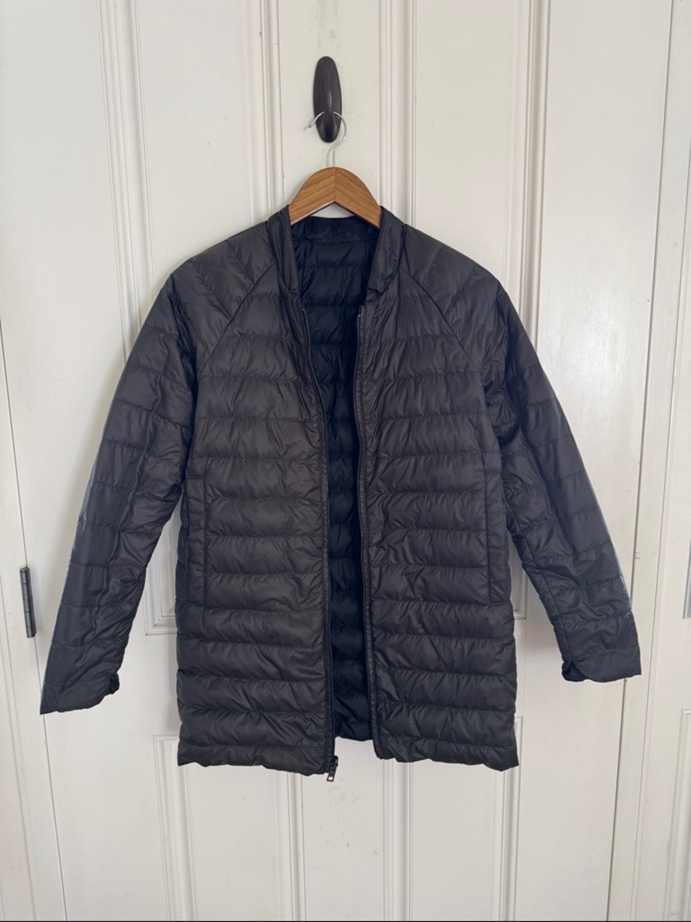 Athleta Women’s Lightweight Reversible Puffer Jacket XS